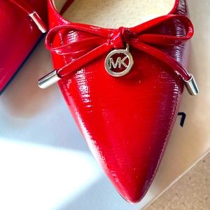 New Michael Michael Kors Red Patent Pump! Beautiful